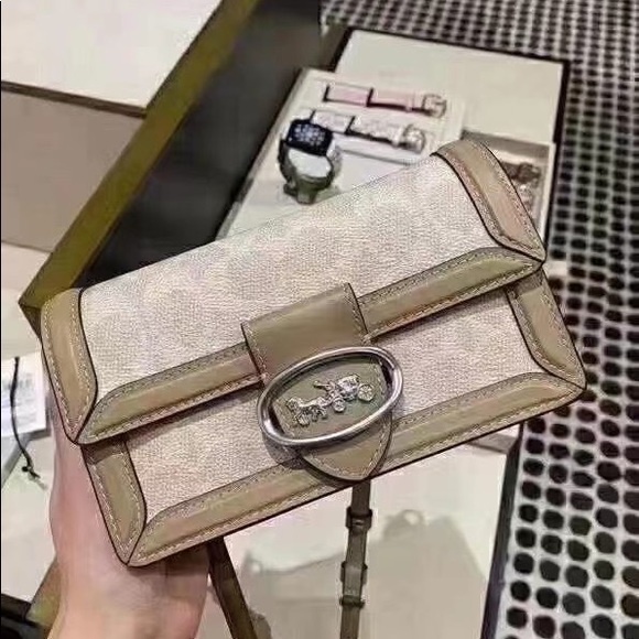 Coach Riley Convertible Belt Bag - Picture 10 of 10